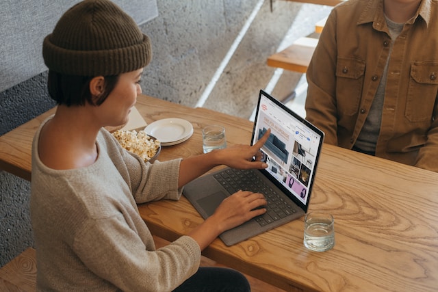 how to delete a slide on google slides